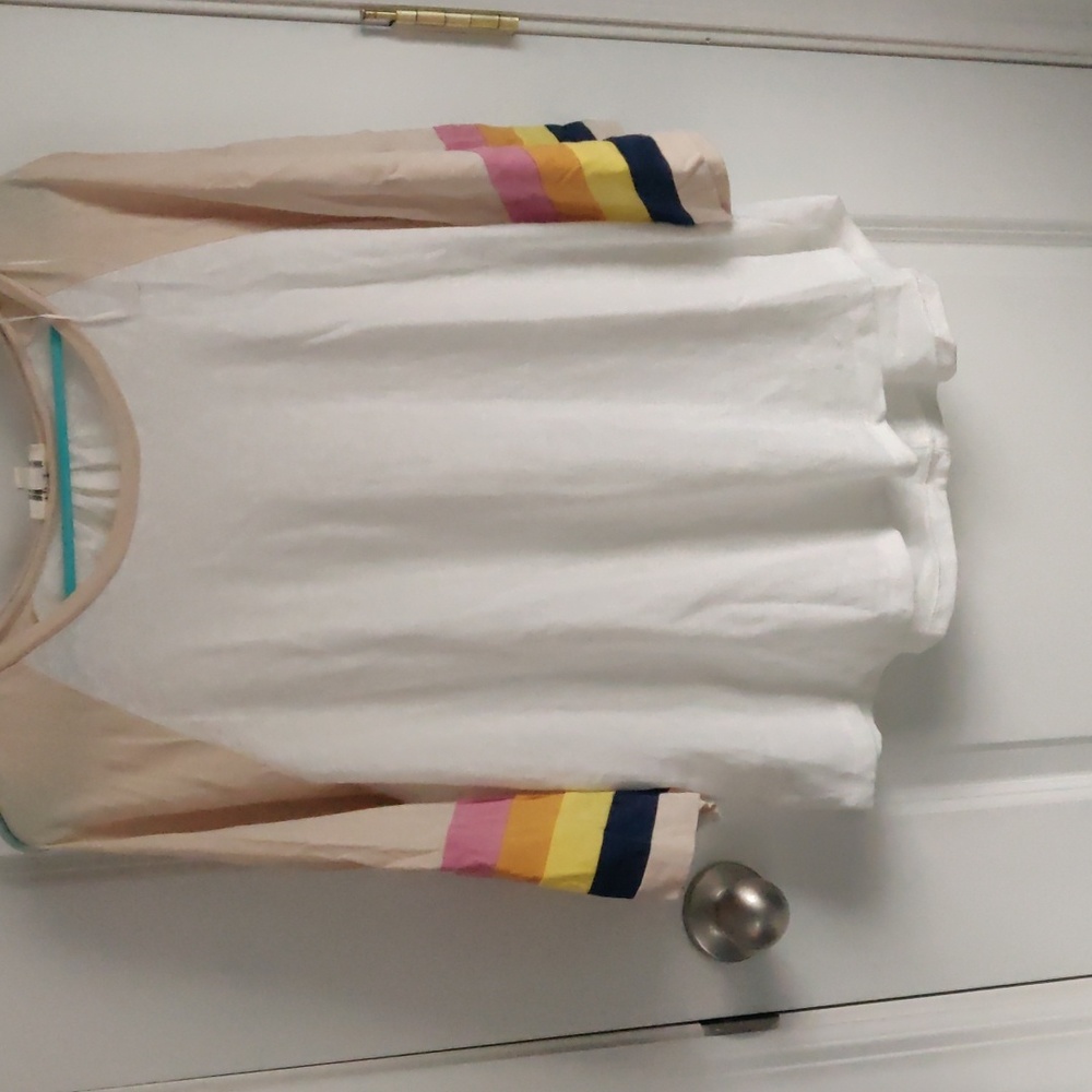 Baseball style tee